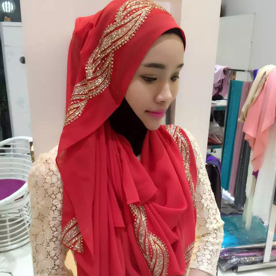 Fblus clurs dubai rejse skinnende tørklæde moske tørklæde dame chiffion farveblok hijab tørklæde sjal: Rød