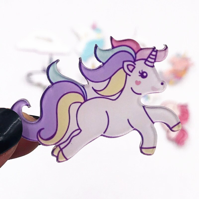 1Pcs Kleurrijke Dier Cartoon Pin Acryl Paard Eenhoorn Badge My Little Poni Icoon Broche Voor Meisjes Beloningen Decoratie Op zak Hoed: Goud