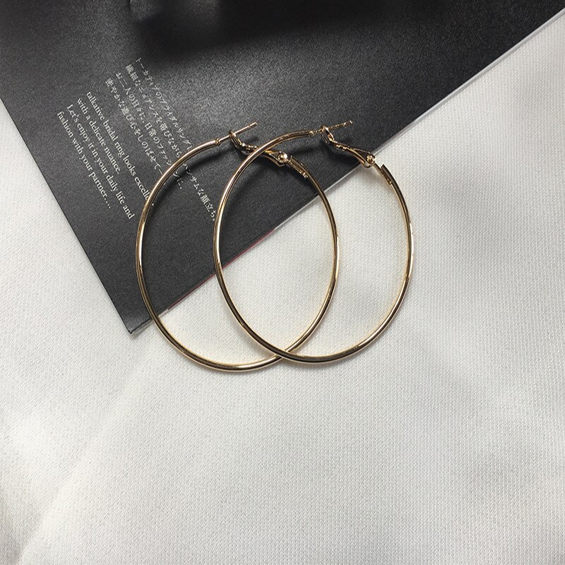 Band Ohrringe für Frauen/Mädchen Große Glatte Kreis Hängen Charme Gold Jahrgang Reifen Kleine Schmuck Schleife Ohrringe