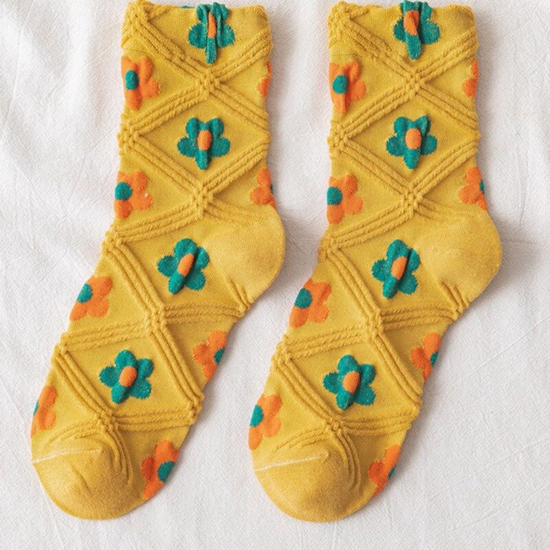 5 Pairs Winter Ethnic Flower Mid Heel Socks