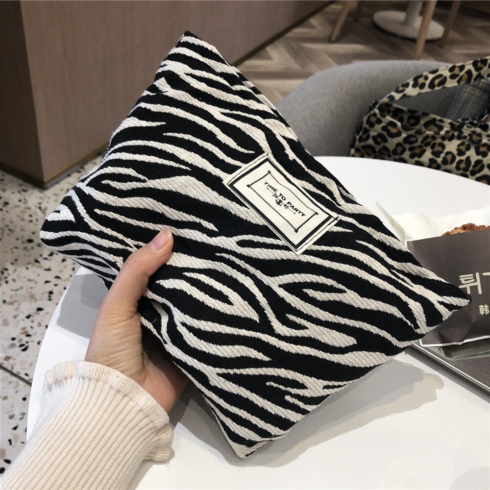 Bolso grande con estampado de cebra leopardo para mujer, bolsa para cosméticos de lienzo impermeable con cremallera, bolsa de maquillaje de viaje, organizador de maquillaje, funda de belleza