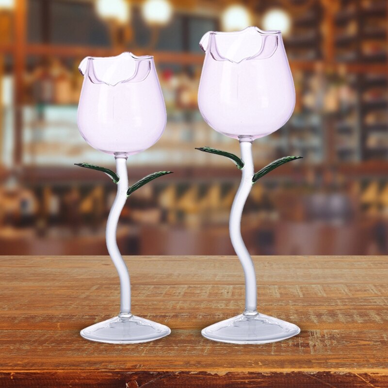 Copas de copa de flor rosa, cristal soplado a mano, flautas de champán, vino tinto con clase.