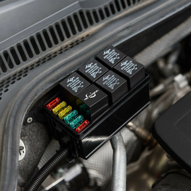 Car Fuse box Set Auto Relay Block Holder Replacement Black Flame Retardant ABS Plastic Sniversal Accessories