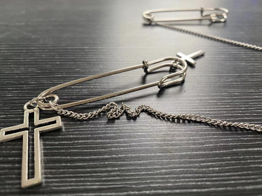 Anzug Punk Stift Clip kette brosche für männer und frauen lange kreuz Stift brosche zubehör