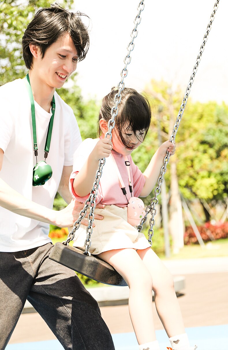Children hanging neck portable small fan hair dryer mini lazy hanging neck primary school students outdoor pocket electric fan