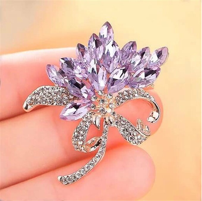 Broche de flor de piedra de ópalo para mujer, alfiler con diamantes de imitación, accesorios de ropa, ramillete, de cumpleaños, superventas: Purple-flower