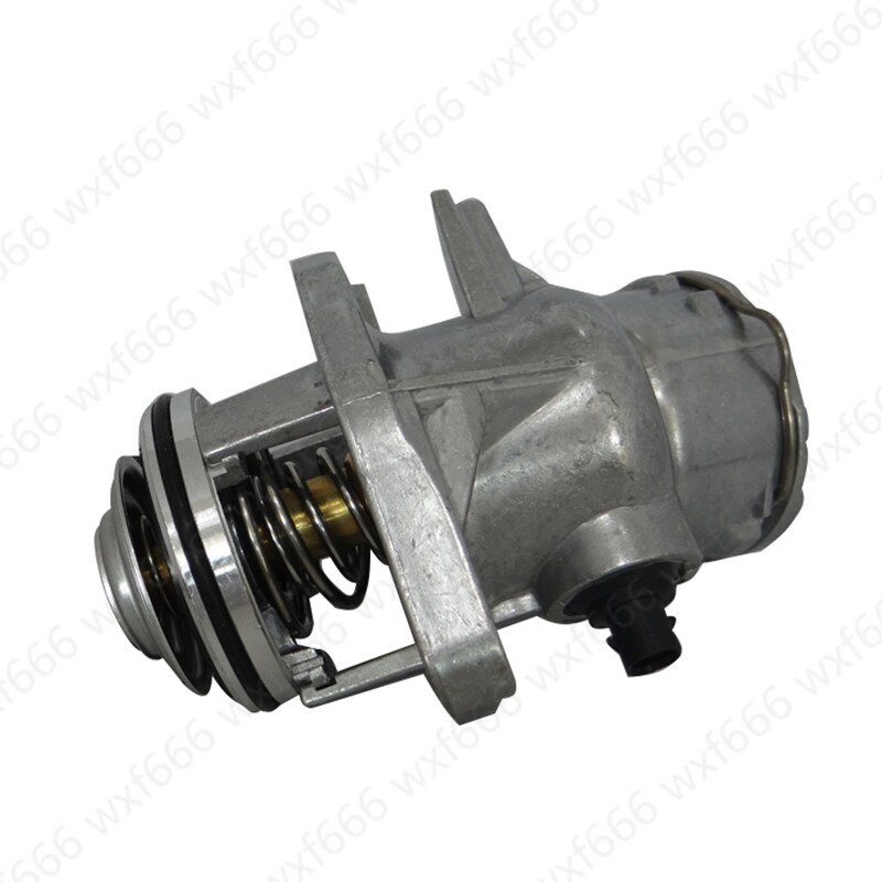 Engine water pump thermostat Coolant thermostat W164 W251mer ced es-be nzML350 R280 R300 R350 Engine thermostat Coolant pump