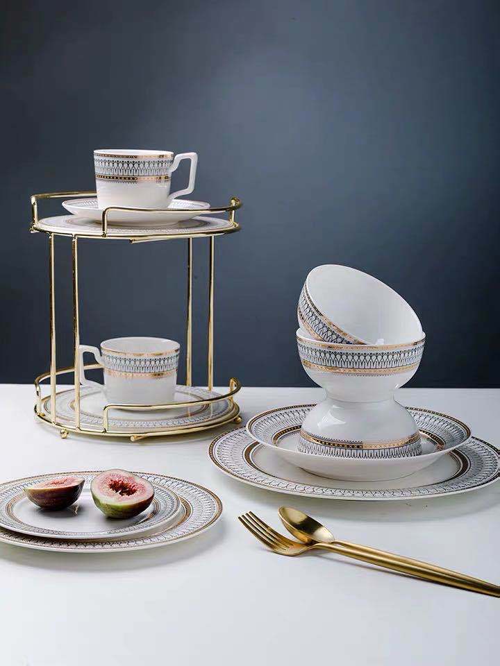Nordisk luksus middag tallerkener ris skål suppe tallerken serverer kage dessert tallerken rack sæt dekorative porcelæn til bryllupsfest