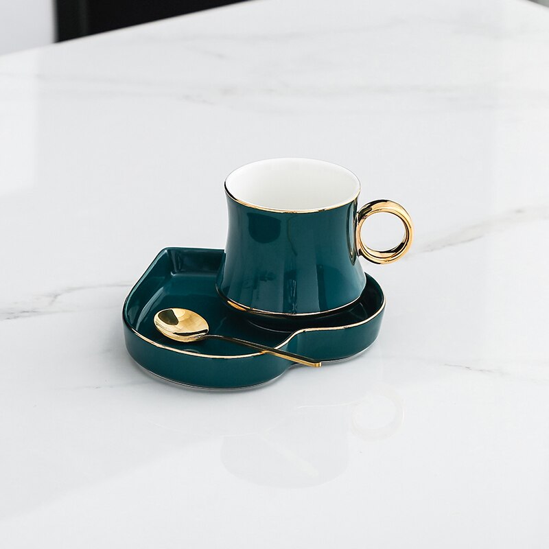 Europæisk kaffekop sæt keramisk kop underkop luksus forgyldt morgenmad mælkekrus stå fincan redskaber kopper  ac50bd: Stil 4
