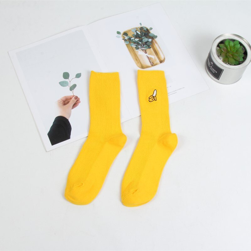 Mignon dessin animé fruits impression avocat banane cerise pêche filles Kawaii chaussettes meias coréen Harajuku broderie Pile tas chaussettes drôles