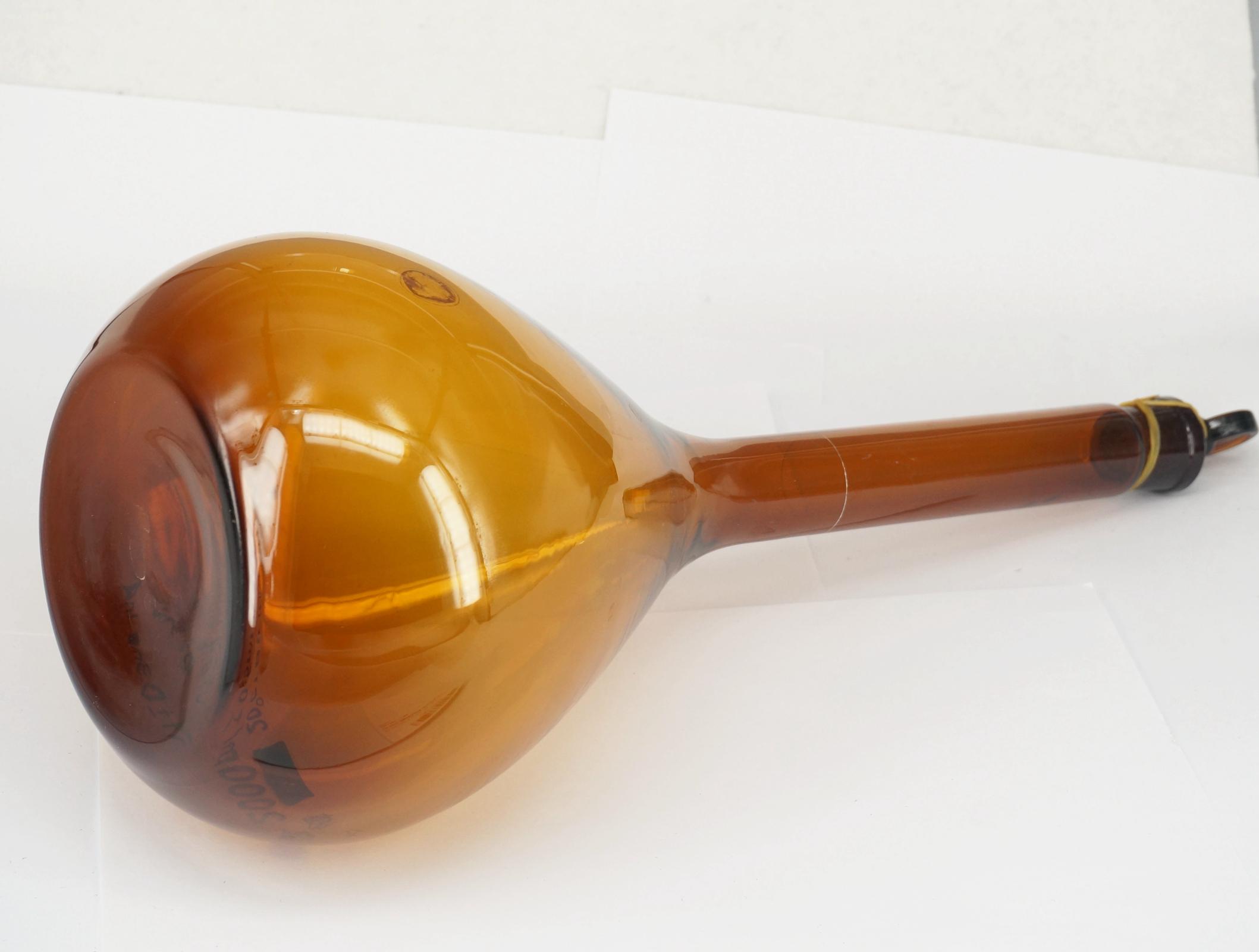 2000ml Graduated Labrotary Brown Glass Liquid Volumetric Flask with Glass Stopper