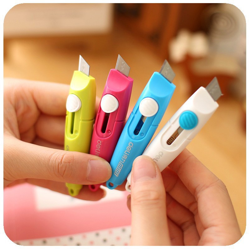 Mini couteau utilitaire de couleur, coupe-papier pour boîte en papier, ouvre-lettre pour d&#39;enfants fait maison, papeterie rétractable sûre