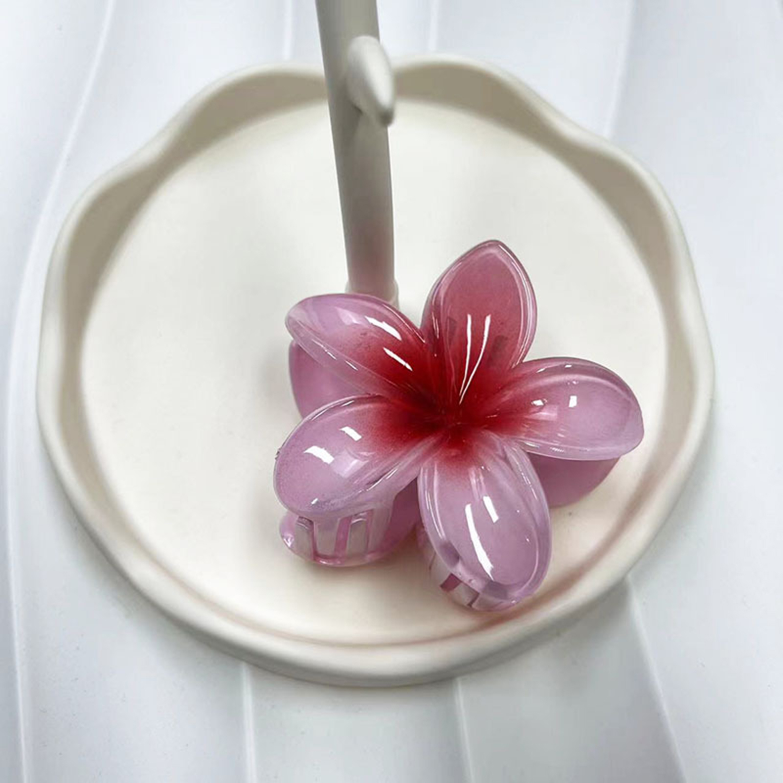 Gradient Flower Hair Clip Beach Hairpins Flower Claw Clips Hawaiian Style Headwear Summer Flower Hairpins Girls Hair Accessories: Antique Gold Plated