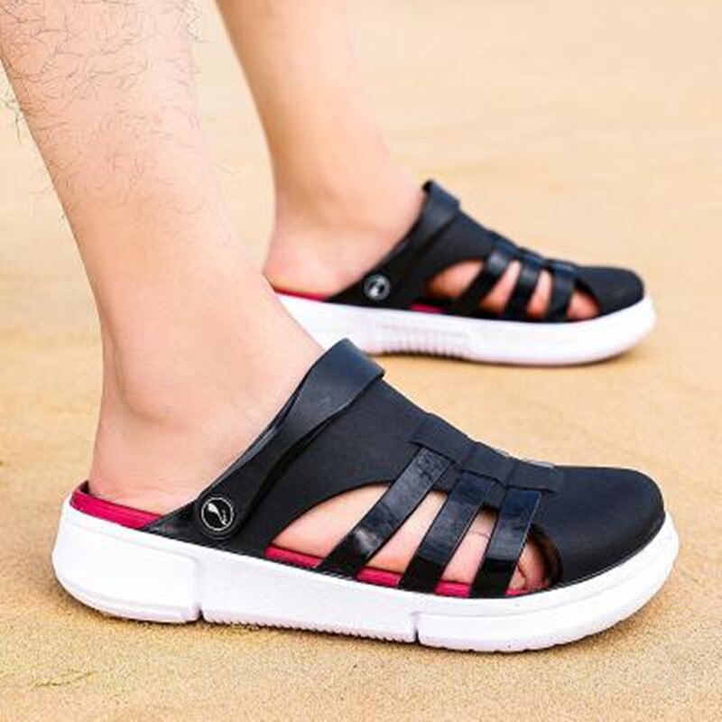 Sommar herr sandaler vatten strand herr bekväma tofflor herr sandaler herr skor med hål för män halkfria sandaler мужские сандалии: Svart / 42