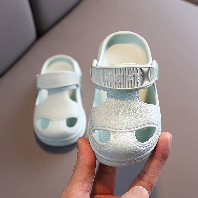 Zapatillas de casa de verano para bebé, zapatos de suela suave de EVA para jardín, sandalias antideslizantes para exteriores, zapatos de playa para niños: light green / 130(insole 13cm)