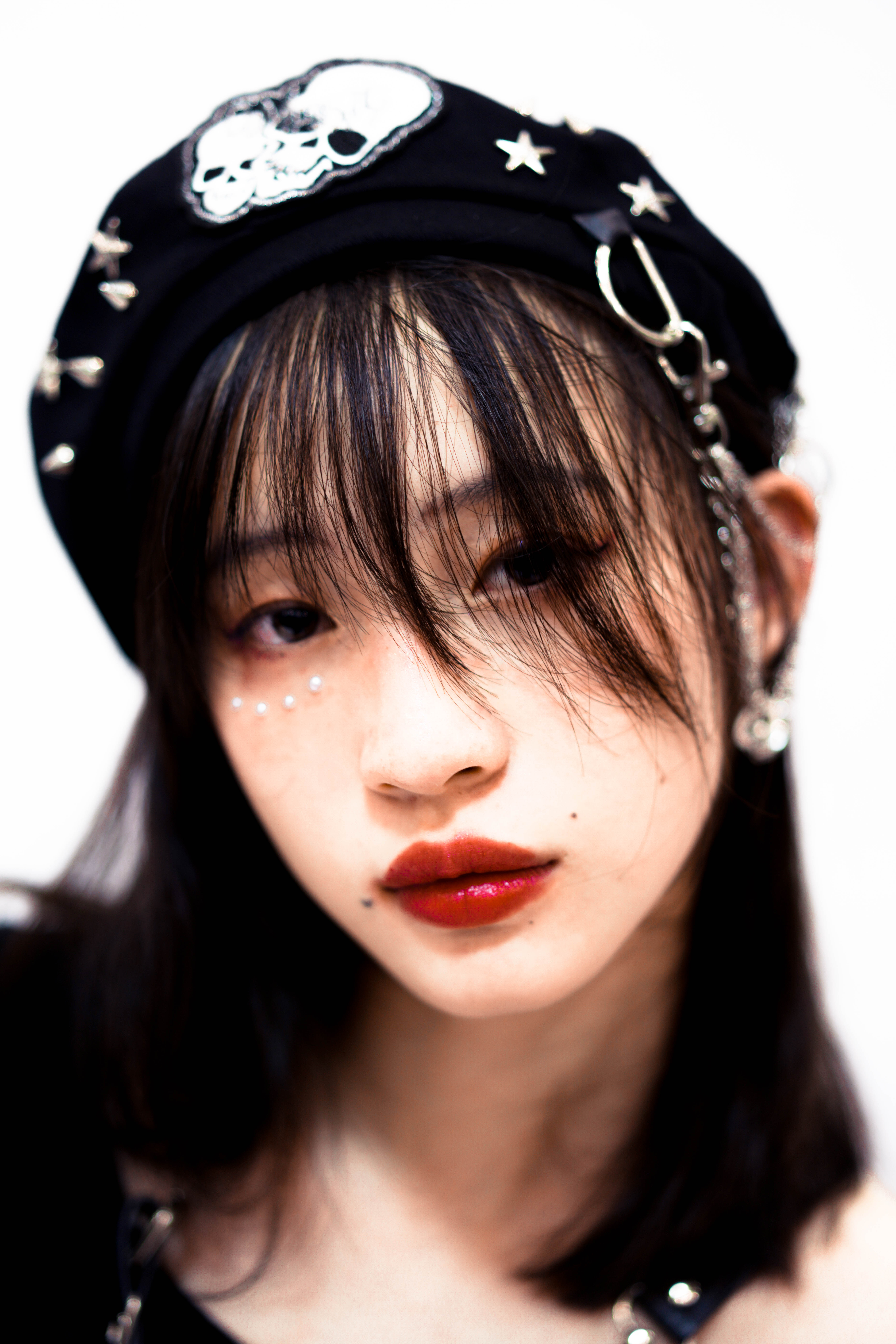 Harajuku gotisk dödskalle nitar kedja svart basker hattar kvinnor avslappnad grunge punk hip hop streetwear