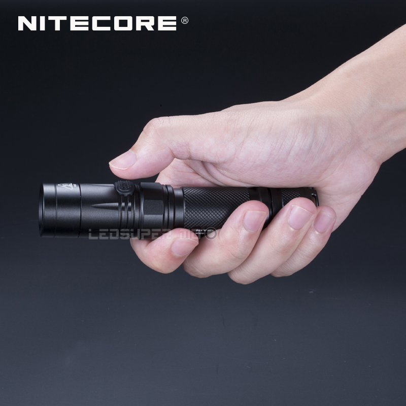 Linterna LED de alto rendimiento Nitecore EC23 CREE XHP35 HD E2 de 1800 lúmenes con batería (IMR18650 2500mAh 35A)