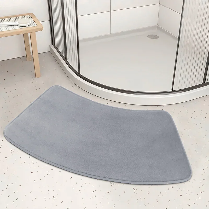 Curved Bathroom Mat Non-slip Shower Rug Toilet Curved Bath Mat Bath Tub Floor Foot Pads Laundry Room Tub Mat Коврик Для Ванной: black / 1700MMx2400MM