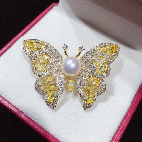 ZHBORUINI Feine Schmuck Natürliche Süßwasser Perle Brosche Jahrgang Schmetterling Brosche Stifte Perle Schmuck Frauen Dekoration: gelb weiß