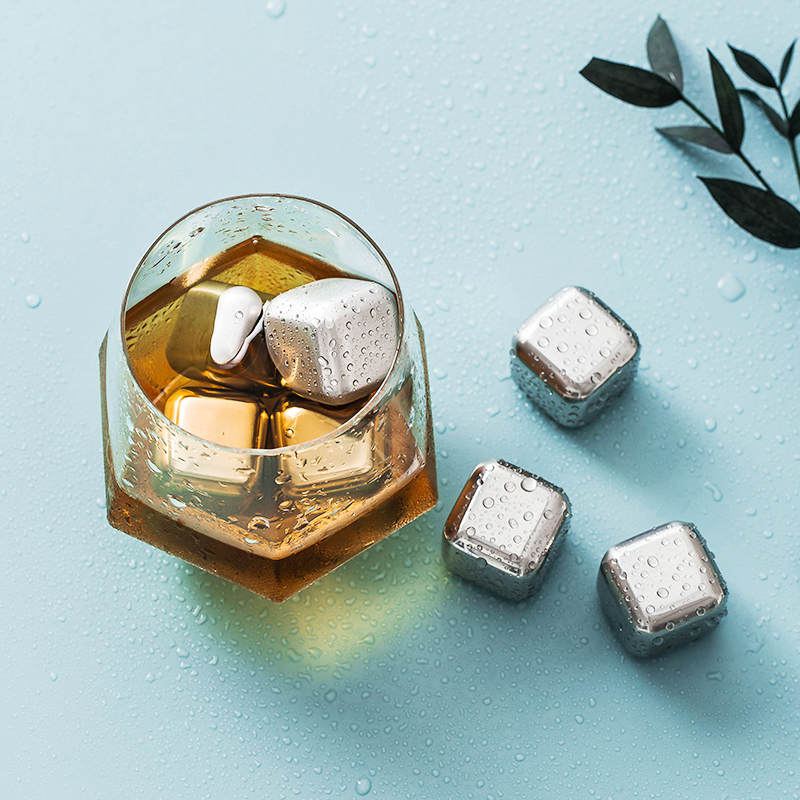 4 Stainless Steel Reusable Ice Cubes Chilling Stones with Tongs & Freezer Storage Tray For Whiskey Wine Cola Best Man