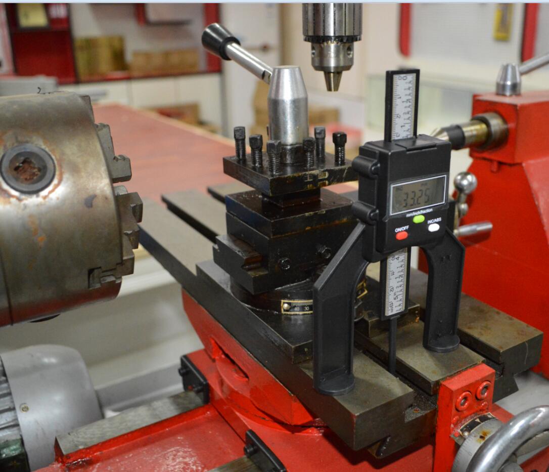 Digital Depth Gauge Tread Depth Gauge tester measure tool LCD Magnetic Self Standing Aperture 80mm Hand Routers