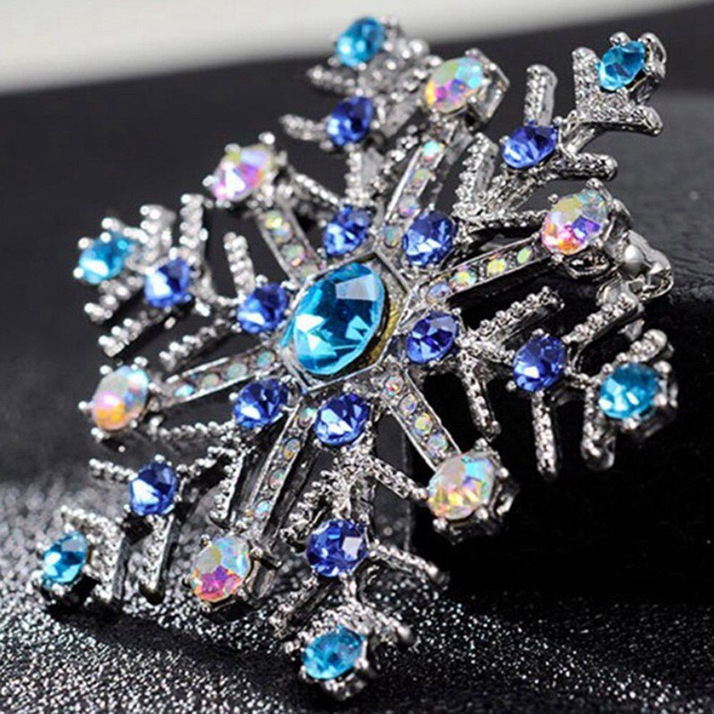 Retro Exaggeration Christmas Snowflake Brooch Blue Green Semi Precious Stone Coat Collar Pin Christmas Party