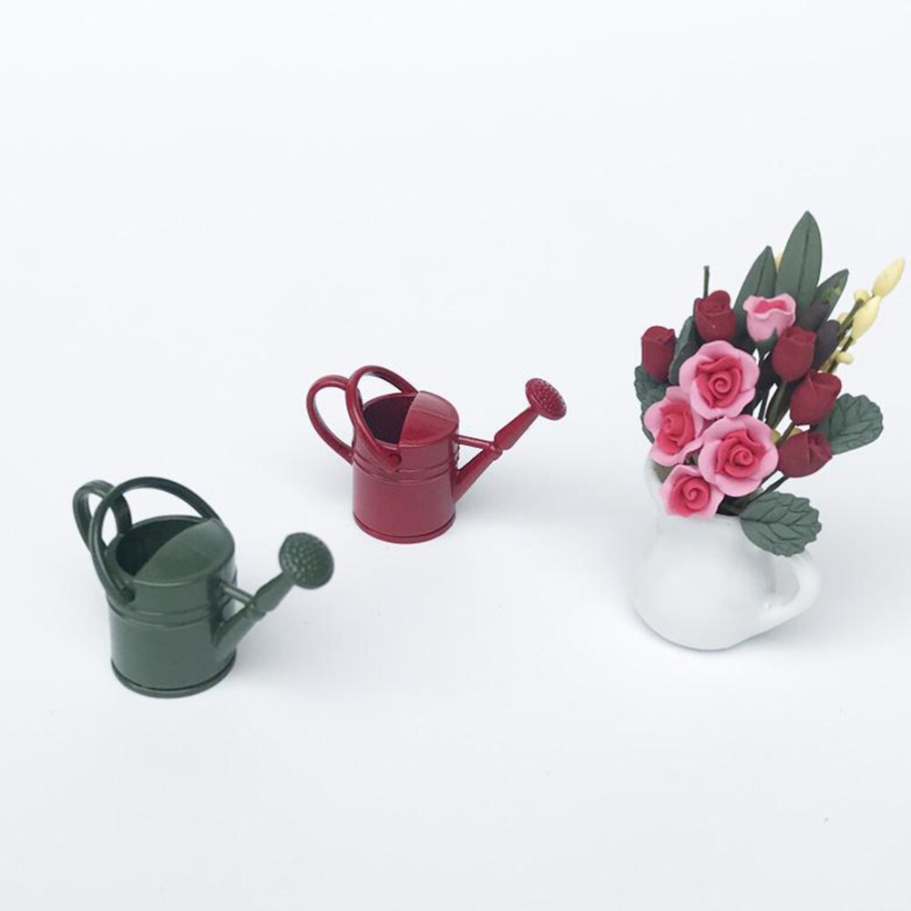 Mini Metal Watering Pots Gardening Adornment Accessories Garden Scene Landscaping Watering Can (Red)