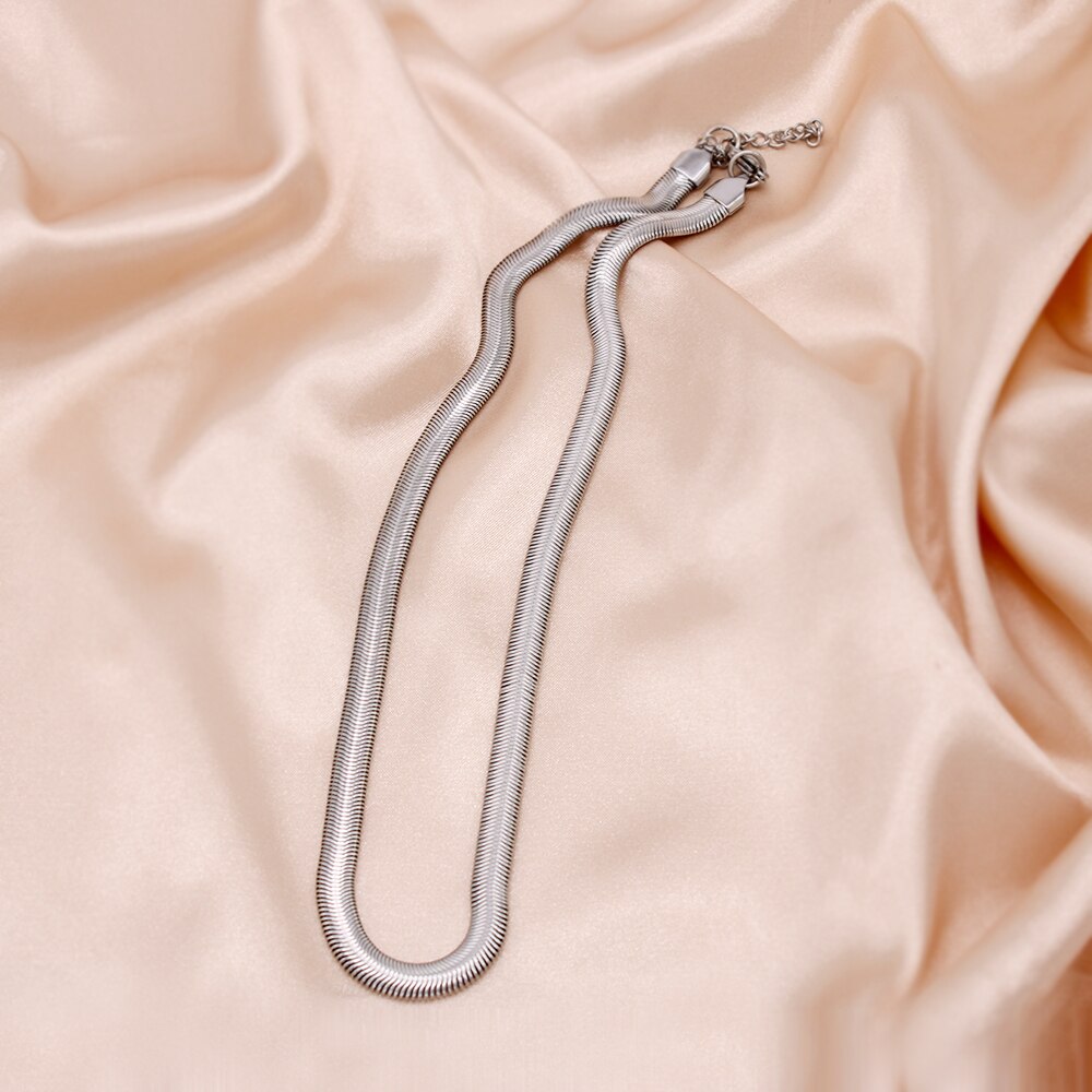 Aço inoxidável quente moda unisex cobra colar gargantilha feminino herringbone ouro cor corrente para jóias femininas: Silver