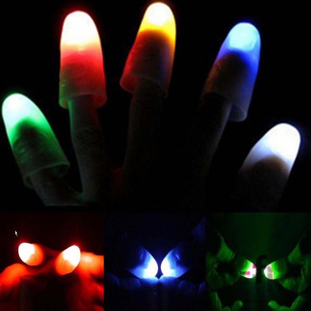 Accesorios para trucos de magia con dedos intermitentes, luz LED, 2 uds.