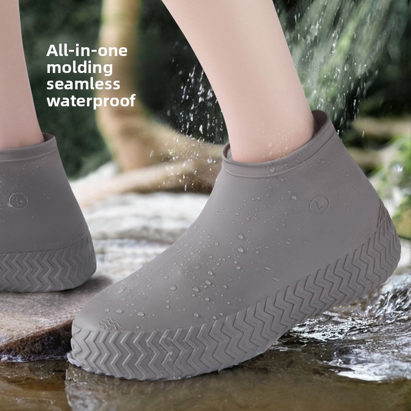 Wodoodporne silikonowe ochraniacze na buty Antypoślizgowe gumowe nakładki na buty na deszczowe dni Wielokrotnego użytku ochraniacze na buty M/L Akcesoria na mokry dzień