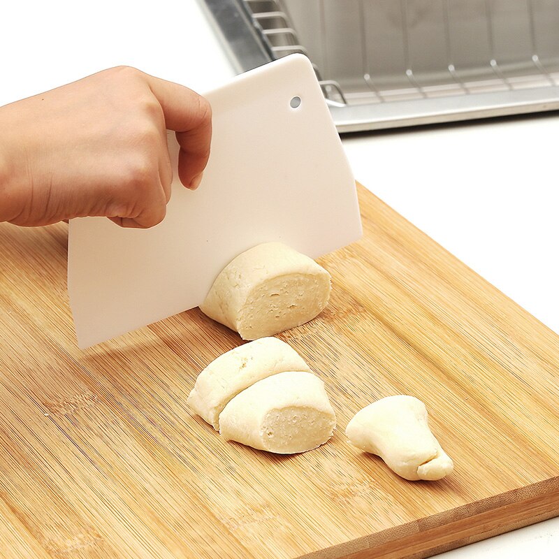 Pastry Dough Scraper Plastic Baking Cake Decorating Kitchen Tool