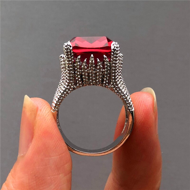 Luxe Vrouwelijke Grote Rode Steen Ring Vintage Zilveren Kleur Geometrische Finger Ring Promise Wedding Engagement Ringen Voor Vrouwen