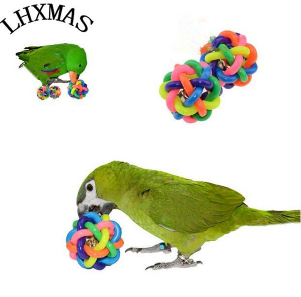 Juguete colorido para loros con campana, jaula para pájaros, pelota de juguete para loros medianos y grandes, suministros para pájaros grises africanos D413, 2 unids/lote