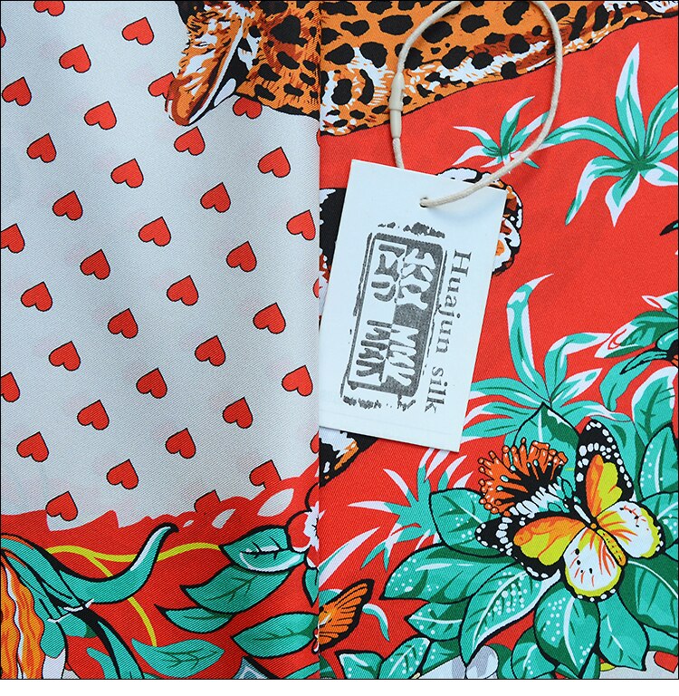 HuaJun 2 Store | | Attention coeur "Jungle Love" 90 foulard carré en soie sergé imprimé écharpe enroulée à la main