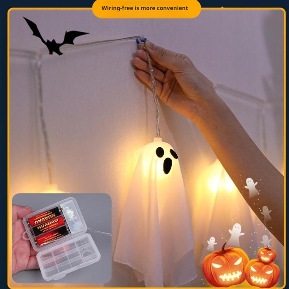 Światełka doprowadziło na Halloween, świecące zawieszki z małymi duszkami, dekoracje na imprezę/robić domu, tworzące atmosferę, dekoracje sceniczne.
