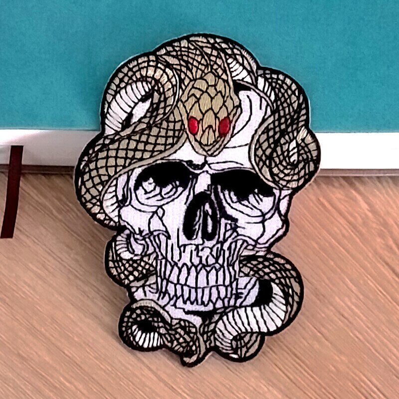 Parches bordados de calavera Punk para planchar en ropa, Parche de gusano de arena para coser en la prenda decoración para ropa: PE4868CT