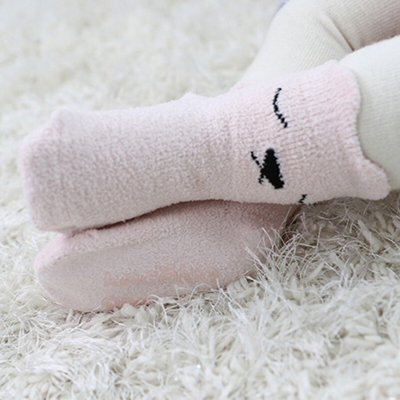 Baby Socks Coral Fleece Newborn Floor Socks Girl Cute Cartoon Pattern Kids Socks 1PCS
