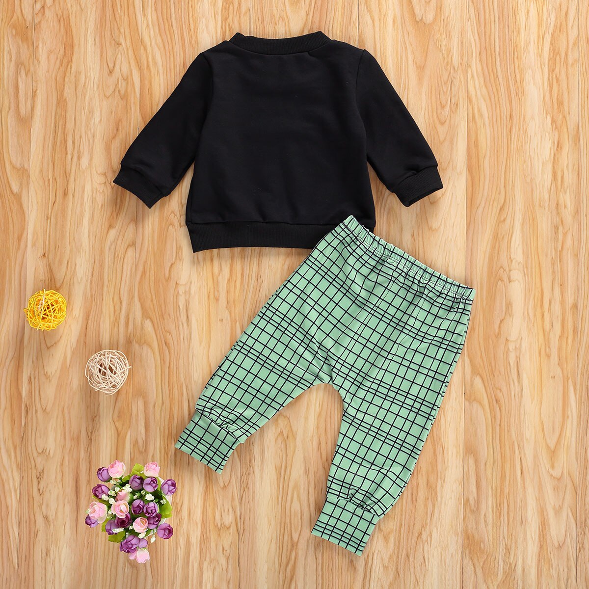 6m-4 år kidboys langærmet brev-t-shirt og elastisk rutet mønster lange bukser 2 stk tøjsæt