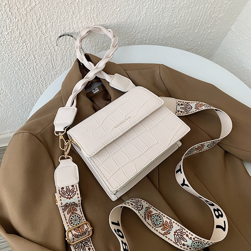 Moda tendência retro metal corrente ombro carteira novo couro mensageiro saco temperamento lazer ao ar livre multi-color bolsa de viagem: White