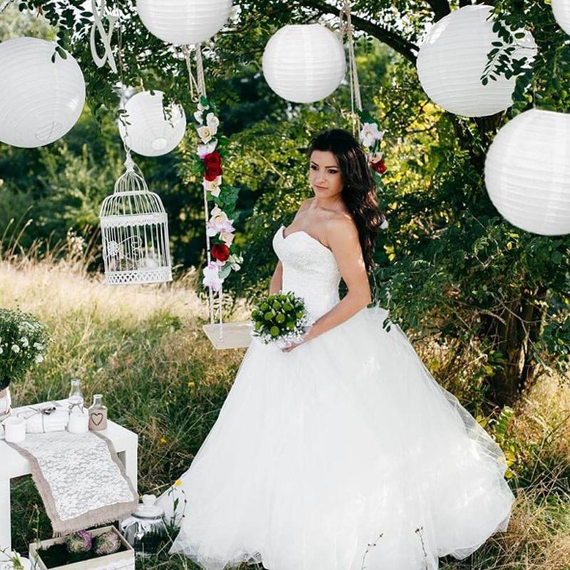 1Pcs Paper Paper Lanterns Honeycomb Balls Festivous Beautiful Celebration Church Hanging Ornaments White Lanterns Party