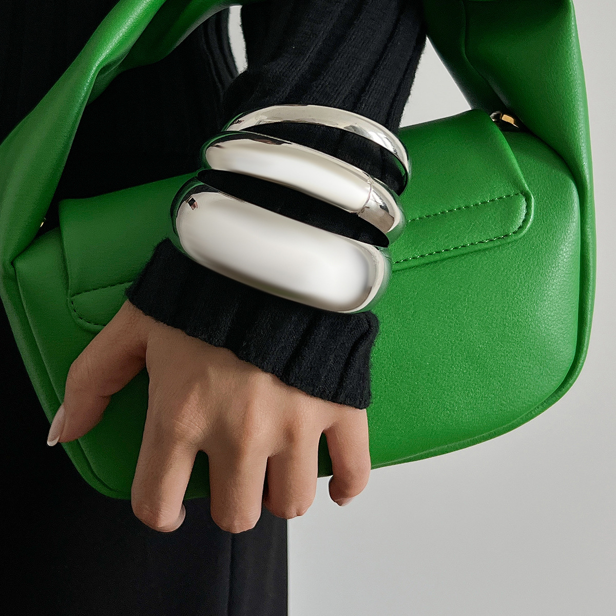 Conjunto de brazalete ancho Irregular Punk exagerado para mujer, pulseras de Metal gruesas de Color dorado Vintage, de joyería de mano para hombre: COLOR ORO ROSADO