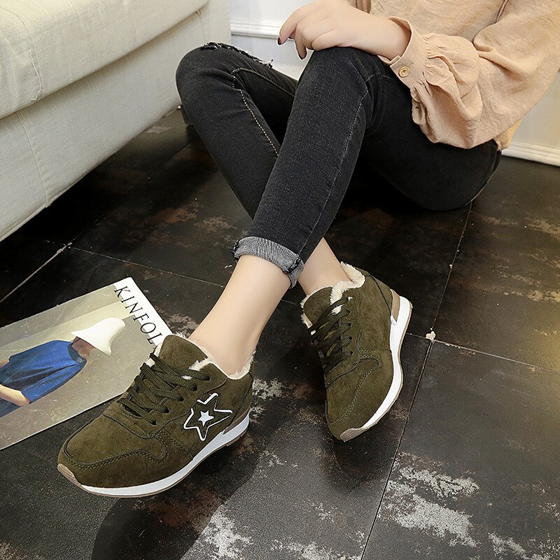 Women's Fur Lined Sneakers - Warm Winter Running Shoes with Rubber Sole & Star Pattern