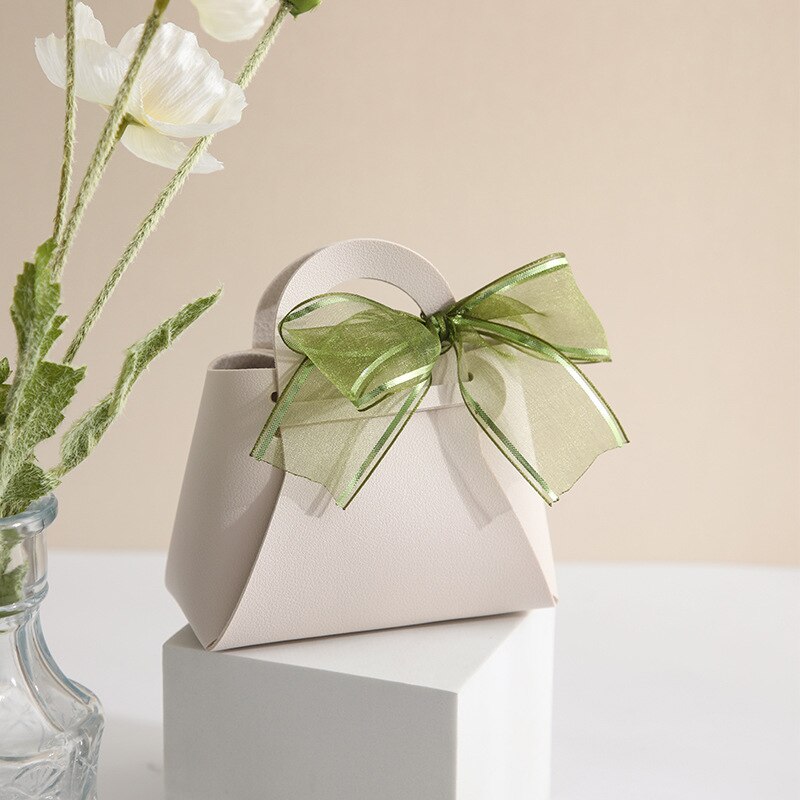 20 Pcs Draagbare Lederen Wedding Candy Box Met Lint Wedding Party Eenvoudig Te Monteren Kleine Bag: White-2