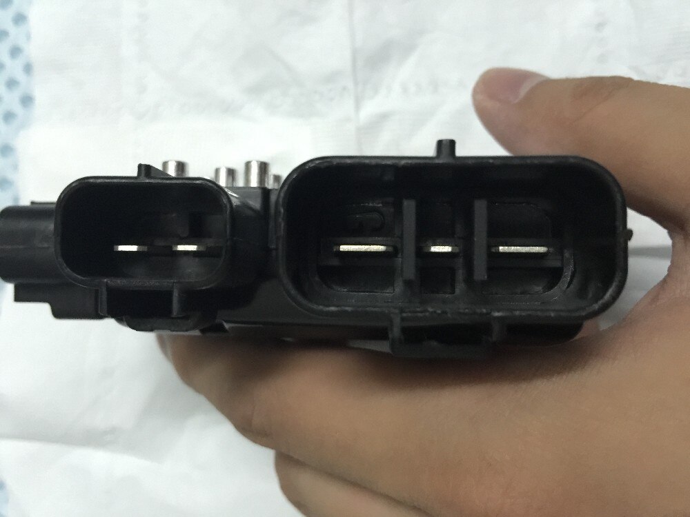 Cooling Fan Motor Drive Control Module For Mazda 6 MPV Mitsubishi Lancer Outlander OEM 1355A124 MR497751 1355A053