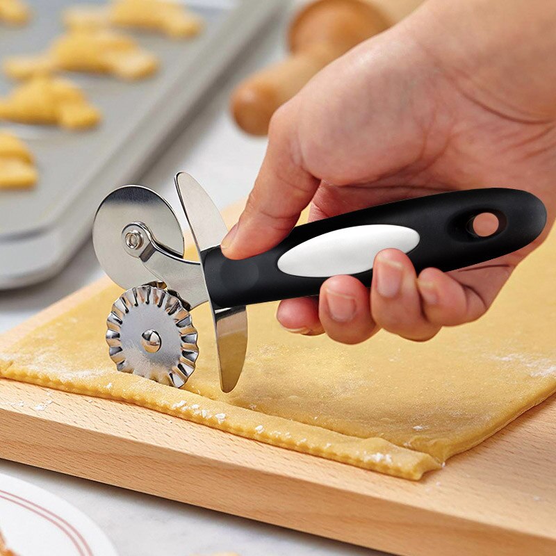 4 Pieces Pastry Cutter Set Stainless Steel Pastry Scraper and Dough Blender Pastry Pizza Cutter for bakery tools Pastry Utensils