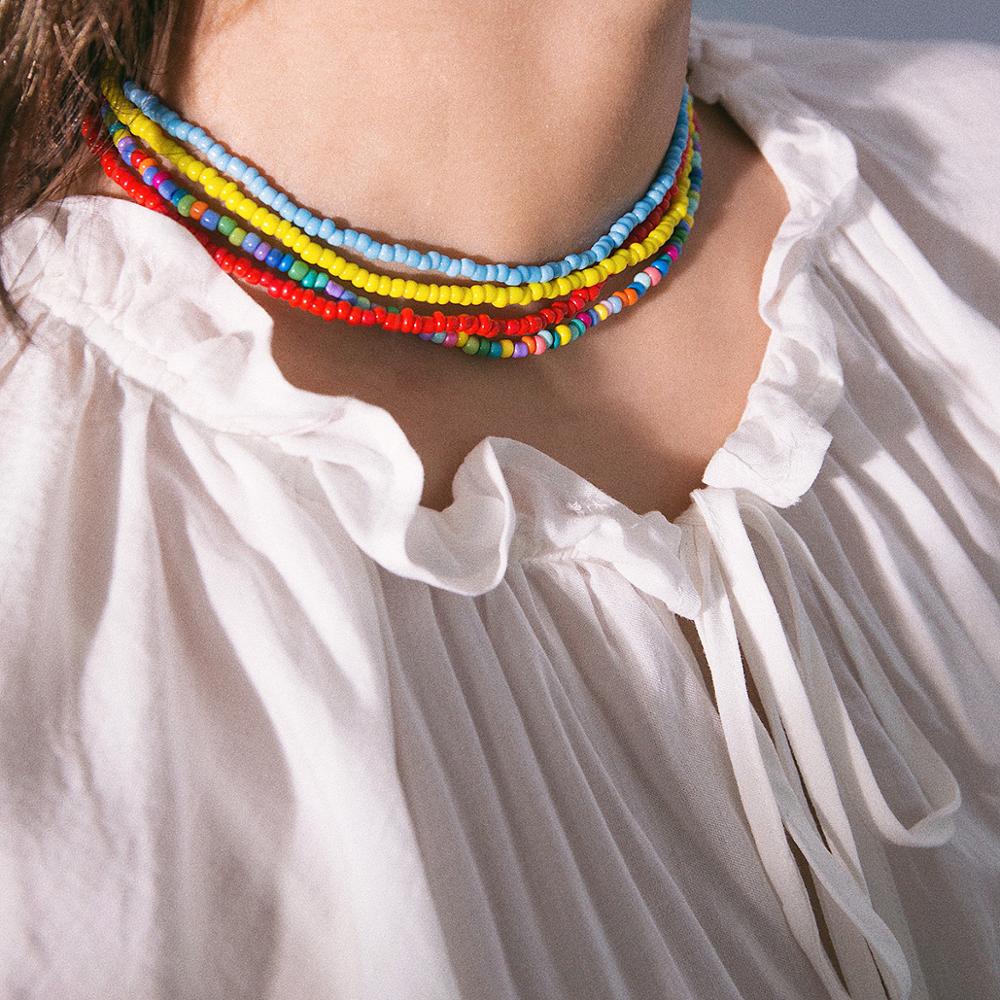 HangZhi Neue Einfache Bunte Acryl Perlen Kurzen Schlüsselbein Halsband Kragen Halsketten für Frauen Sommer Reise Schmuck