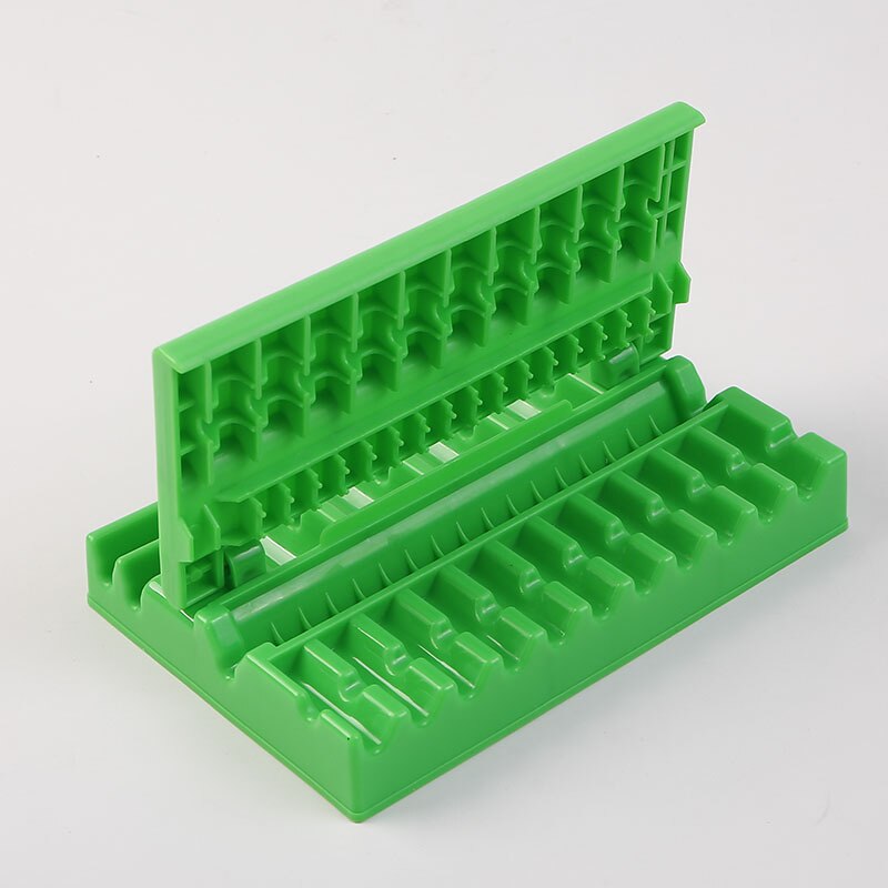 Manual Sign Meat Wearer Vegetables Food String Grill Multi Skewers Kebab Maker Barbecue Stringer Outdoor BBQ Lazy Gadget: one pcs green