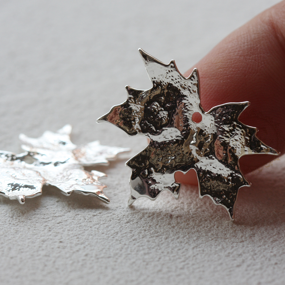 Een Stuk Premium Vergulde Massief Messing Maple Leaf Charm-23X25Mm (4714C)