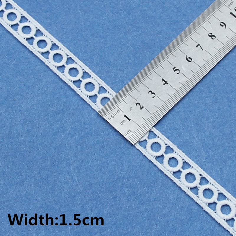 5 jardów białej bawełny haftowanej koronki wstążki tkaniny DIY szycia ręcznie robione materiały rzemieślnicze ubrania dekoracja domu: Element mosiężny w starym stylu