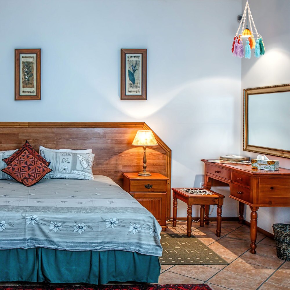 Wooden Beads Chandelier Wooden Lamp Shade Hanging Decoration with Tassels